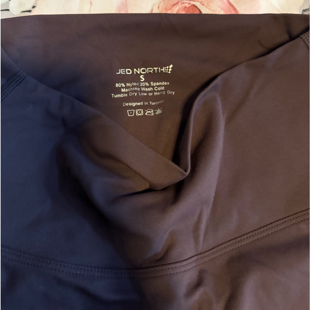 JED NORTH NEW! Flow High Rise Leggings - Purple × 1